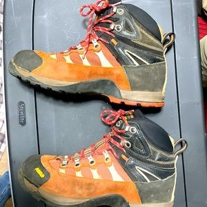 Asolo solo GTXhiking boots